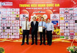 SAIGONBANK tự hào khi được vinh danh TOP 12 Thương hiệu mạnh Quốc gia  – Viet Nam Top Brand 2025