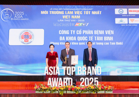 Công ty CP Bệnh viện Đa khoa Quốc tế Tâm Bình vinh dự đón nhận giải thưởng Môi trường làm việc tốt nhất Việt Nam 2025