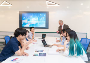 Ngành dữ liệu thống trị thị trường: Cơ hội việc làm tăng trưởng mạnh mẽ đến 2030