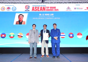 Tự hào Công ty TNHH Phát triển và Hệ thống Bệnh viện Mắt Hitec - Thương hiệu Việt được vinh danh tại ASEAN Top Brand 2025